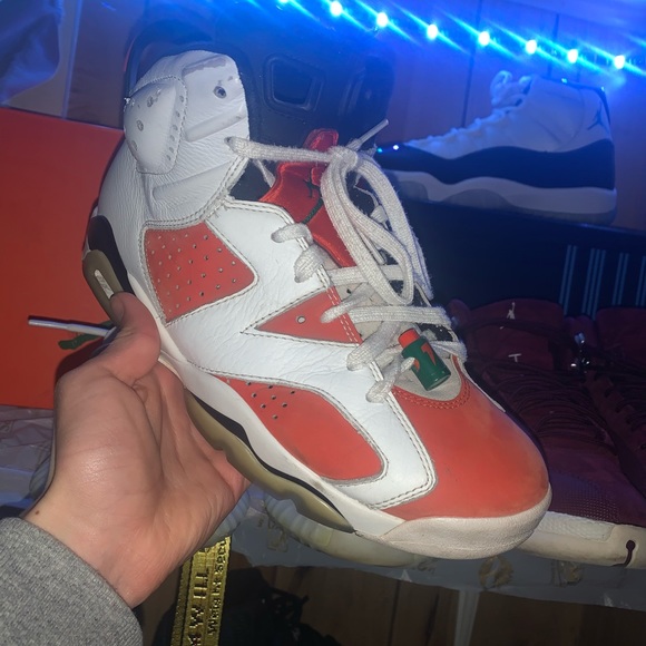 Gatorades 6s - Picture 1 of 3